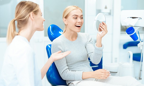 A smile makeover begins with a consultation with your cosmetic dentist